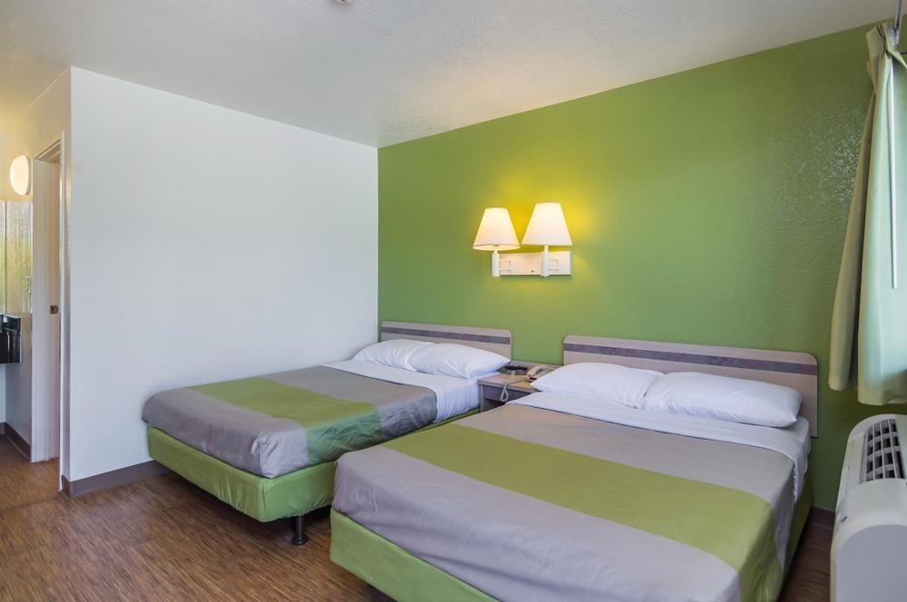 Motel 6-Canoga Park, Ca Los Angeles Eksteriør bilde
