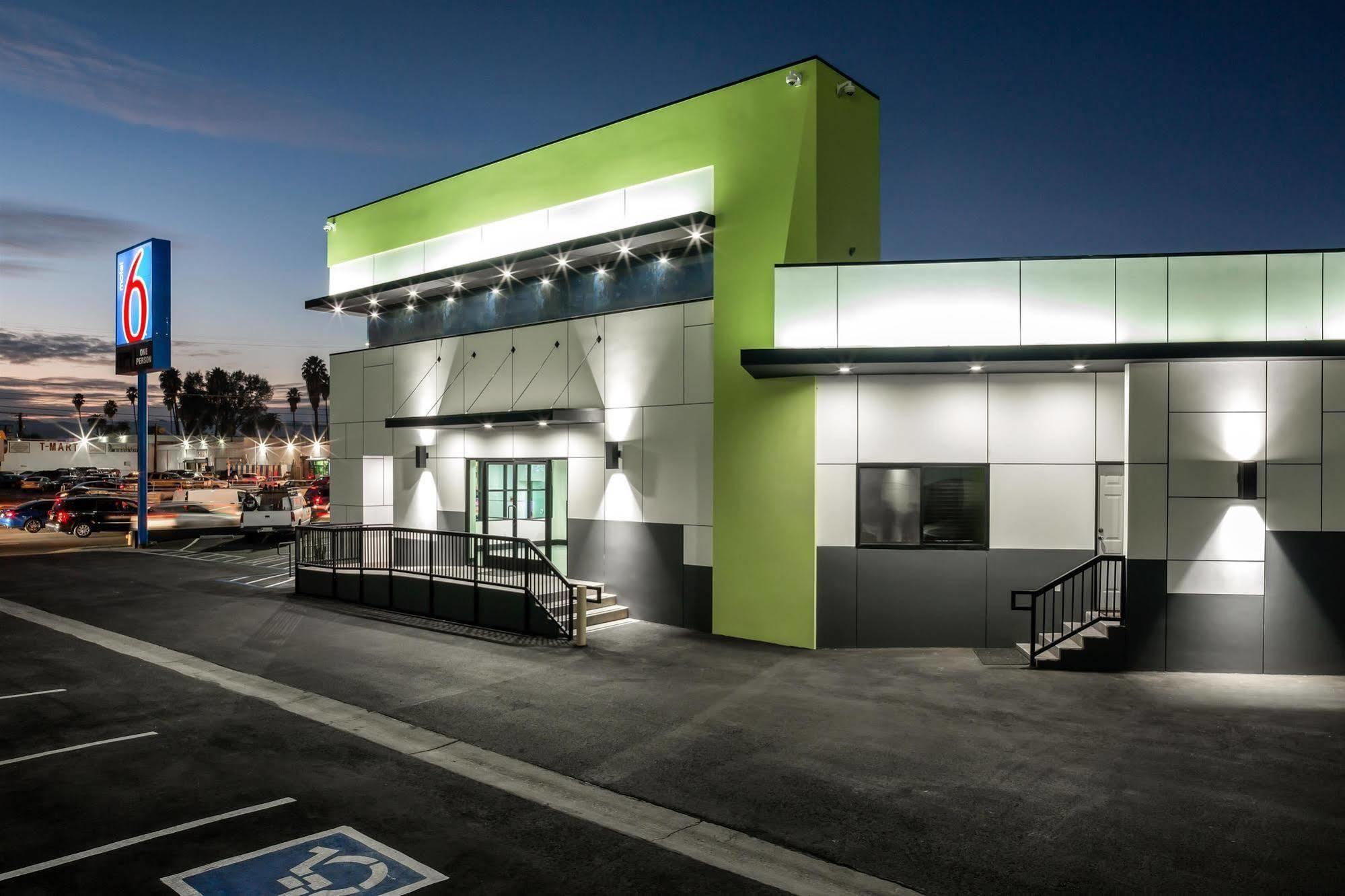 Motel 6-Canoga Park, Ca Los Angeles Eksteriør bilde